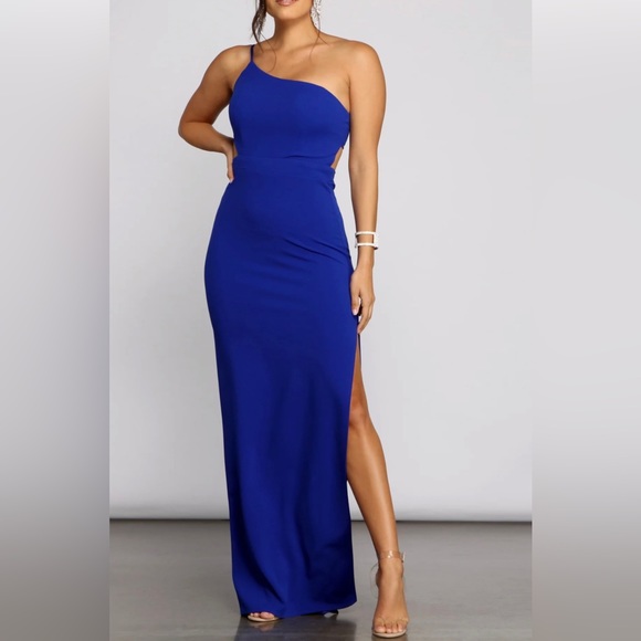 Windsor Dresses & Skirts - NWT WINDSOR Formal One Shoulder Dress, size M